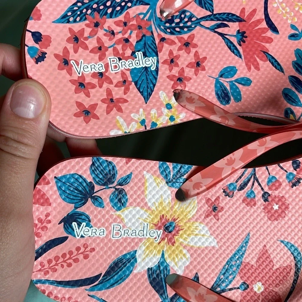 VERA BRADLEY Flip Flops